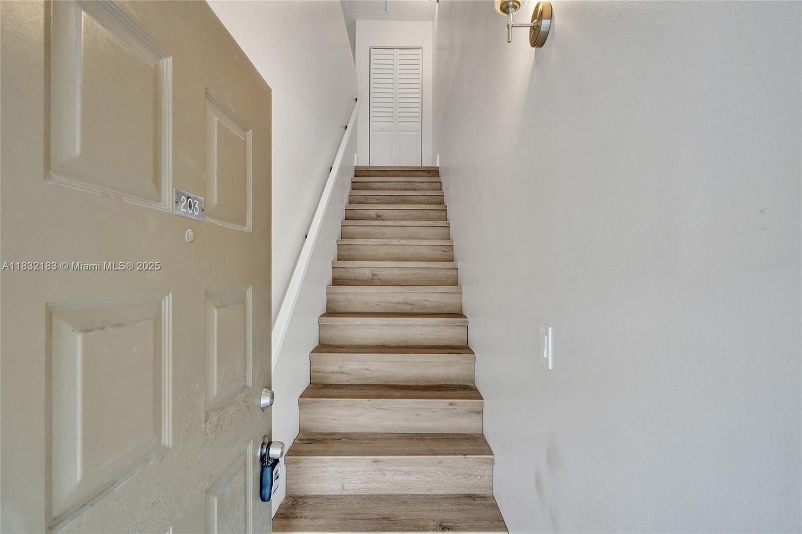 Real estate property located at 303 Gardens Dr #203, Broward, Gardens North Six Condo, Pompano Beach, FL