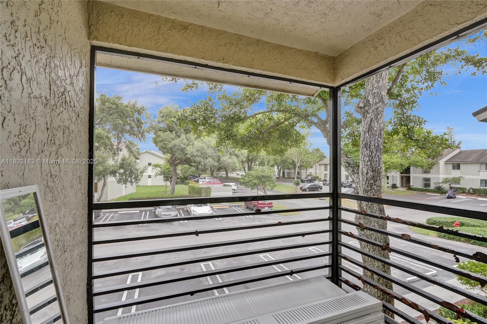 Real estate property located at 303 Gardens Dr #203, Broward, Gardens North Six Condo, Pompano Beach, FL