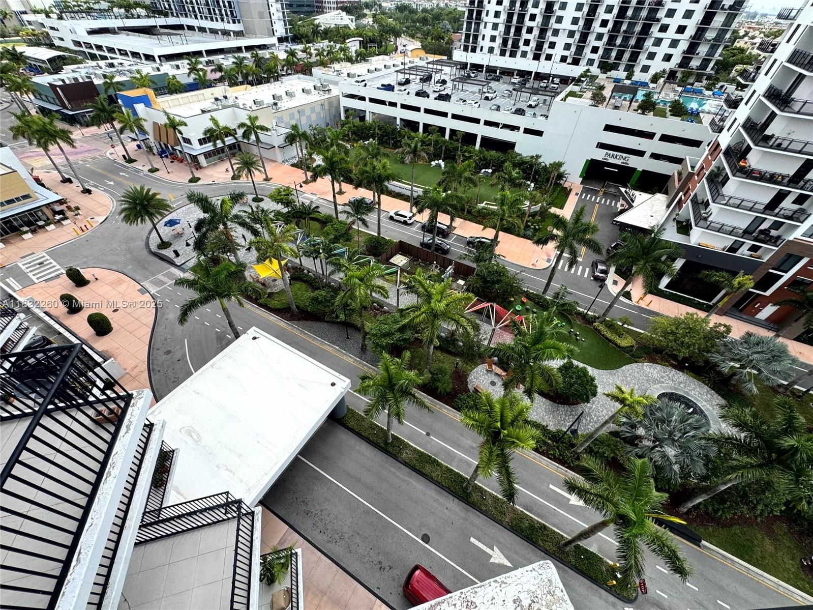 Real estate property located at 5252 85th Ave #803, Miami-dade, 5252 Paseo Condo, Doral, FL