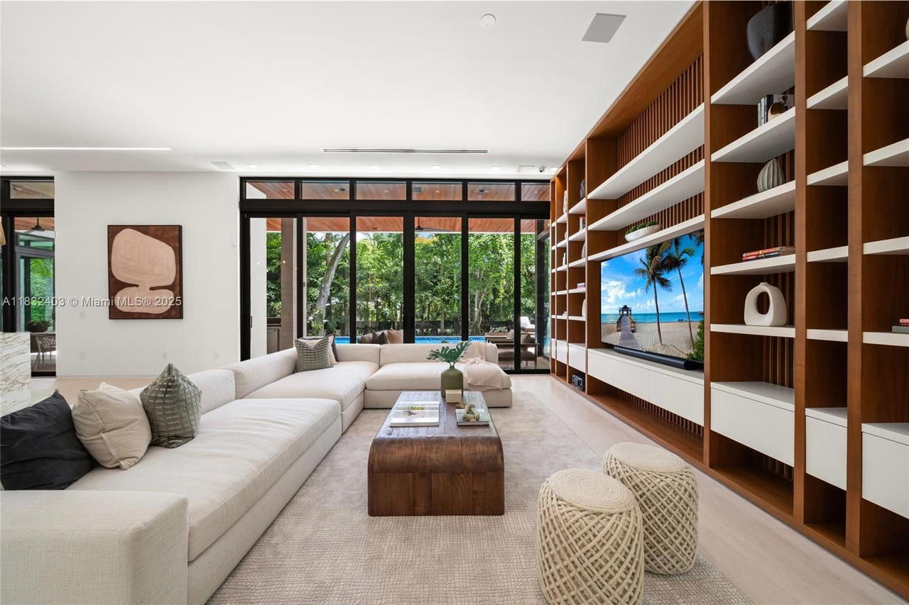 Real estate property located at 7610 48th Ct, Miami-dade, Granada Park Amd, Miami, FL