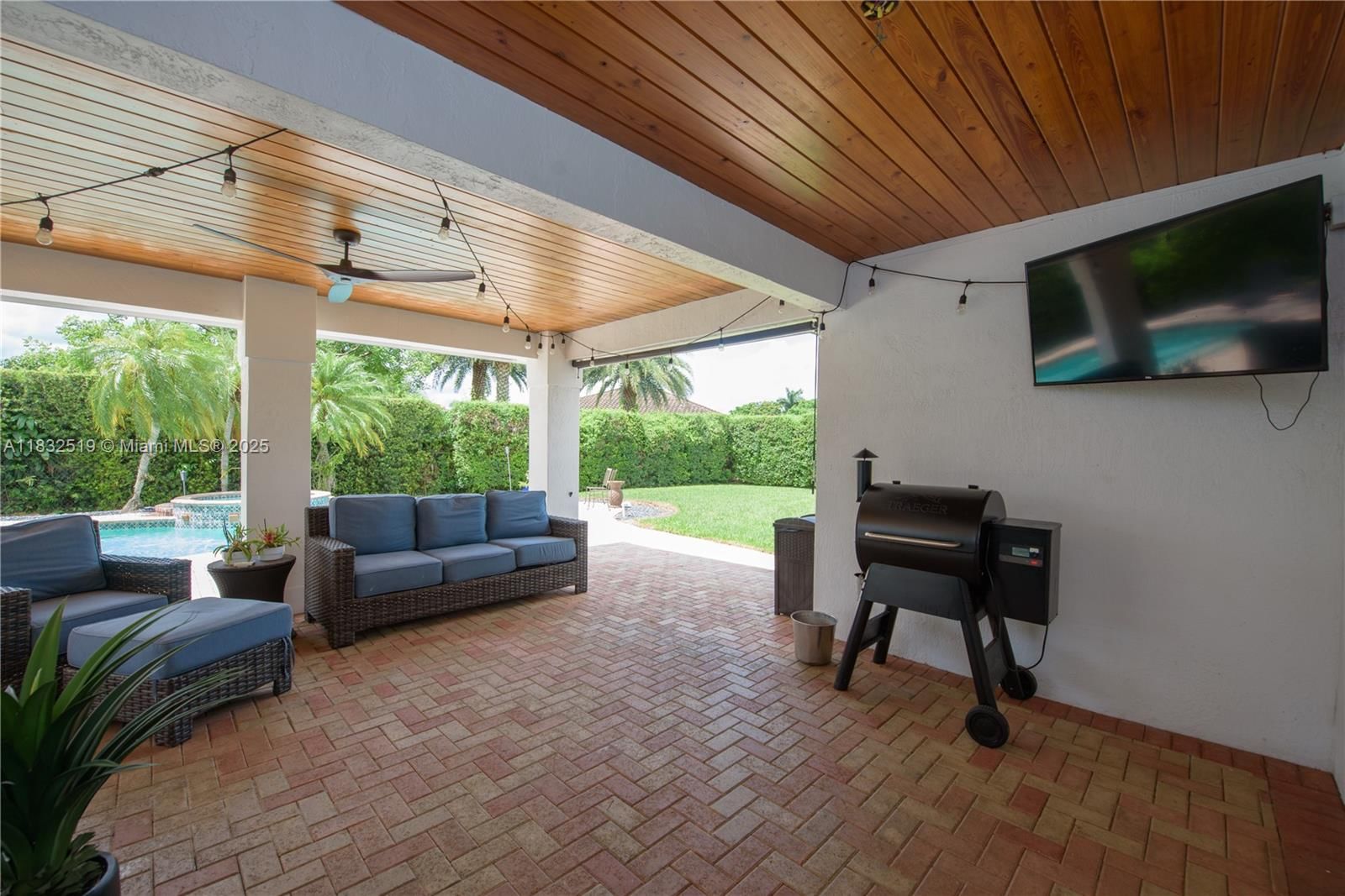 Real estate property located at 18740 297th St, Miami-dade, Avocado Junction, Homestead, FL