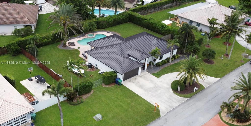 Real estate property located at 18740 297th St, Miami-dade, Avocado Junction, Homestead, FL