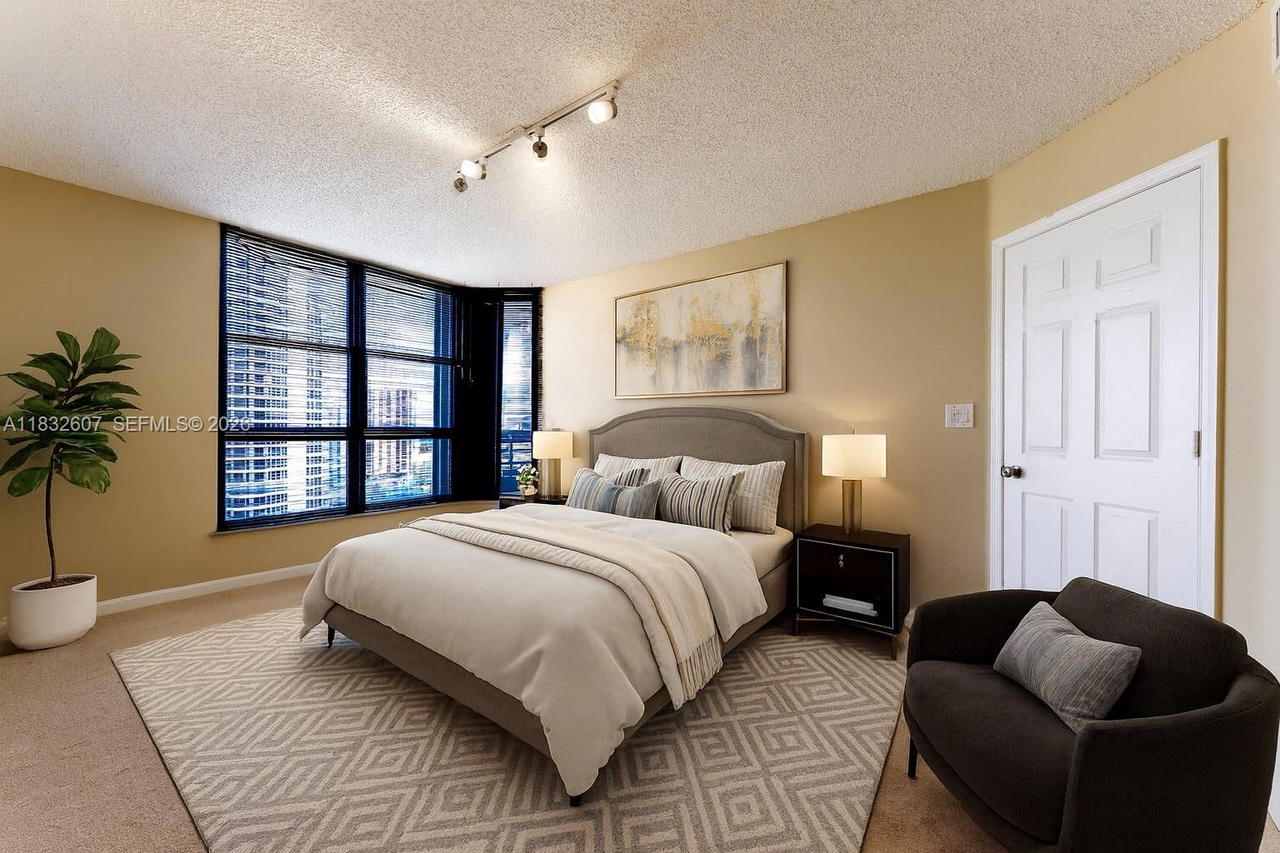 Real estate property located at 3530 Mystic Pointe Dr #2207, Miami-dade, Mystic Pointe Tower 500 C, Aventura, FL