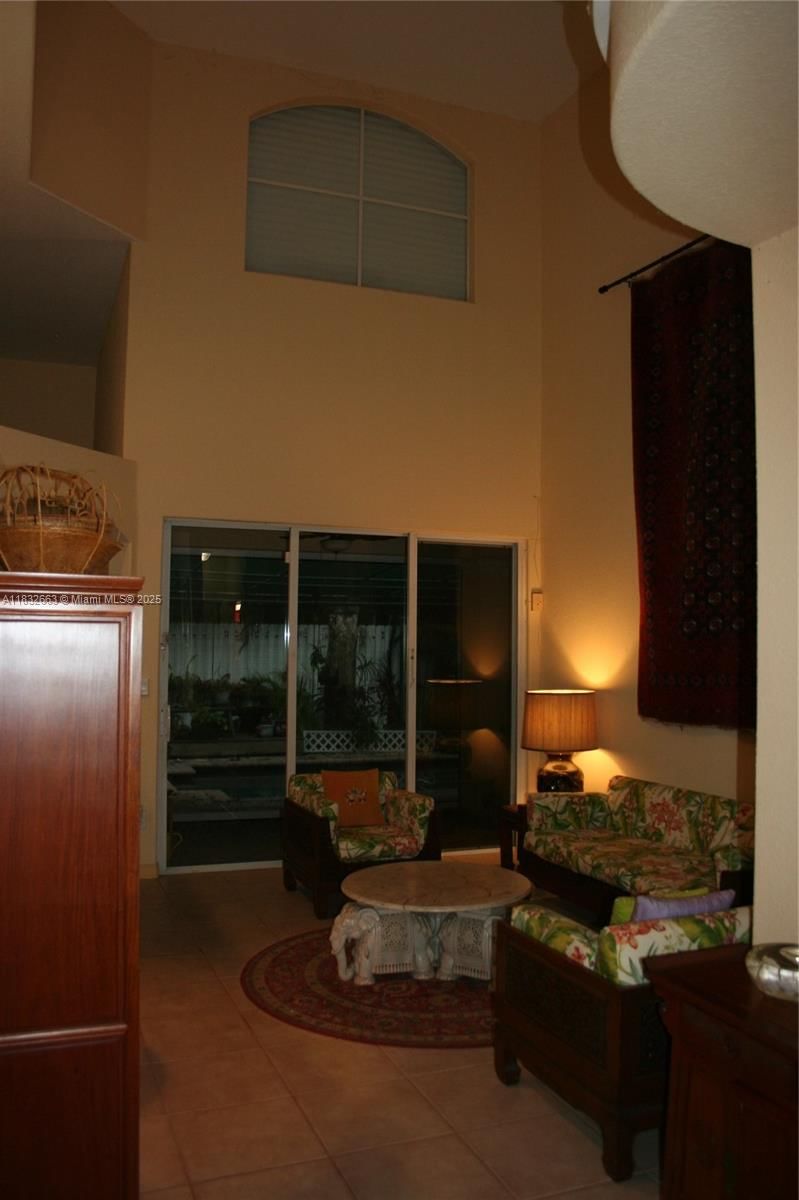 Real estate property located at 9631 47th Ter, Miami-dade, Goldvue Estates, Doral, FL