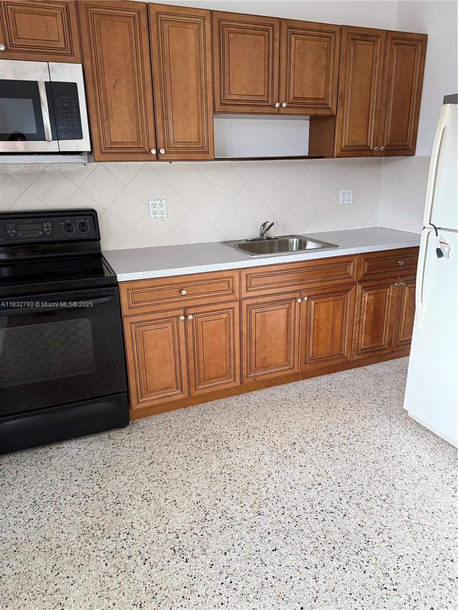 Real estate property located at 6750 21st St, Miami-dade, Coral Terr Sec 1, Miami, FL