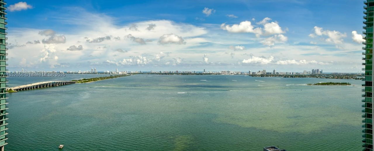 Real estate property located at 480 31st St #3205, Miami-dade, Gran Paraiso Condo, Miami, FL