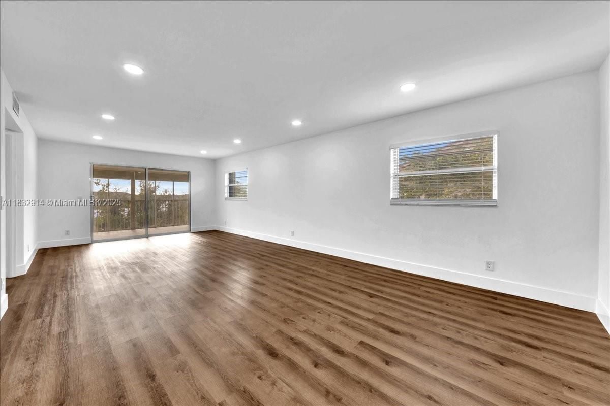 Real estate property located at 1200 130th Ave #412G, Broward, Hawthorne At Century Vill, Pembroke Pines, FL