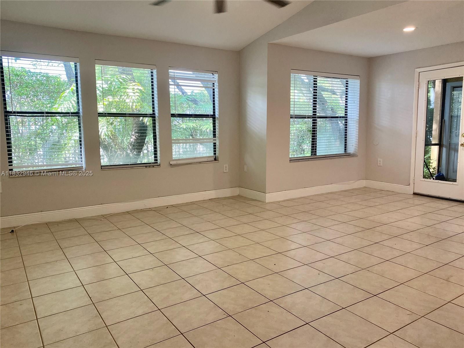 Real estate property located at 15661 104th Ter #3112, Miami-dade, Biscayne Beach Club Condo, Miami, FL