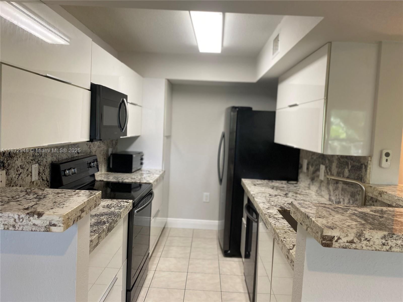 Real estate property located at 15661 104th Ter #3112, Miami-dade, Biscayne Beach Club Condo, Miami, FL
