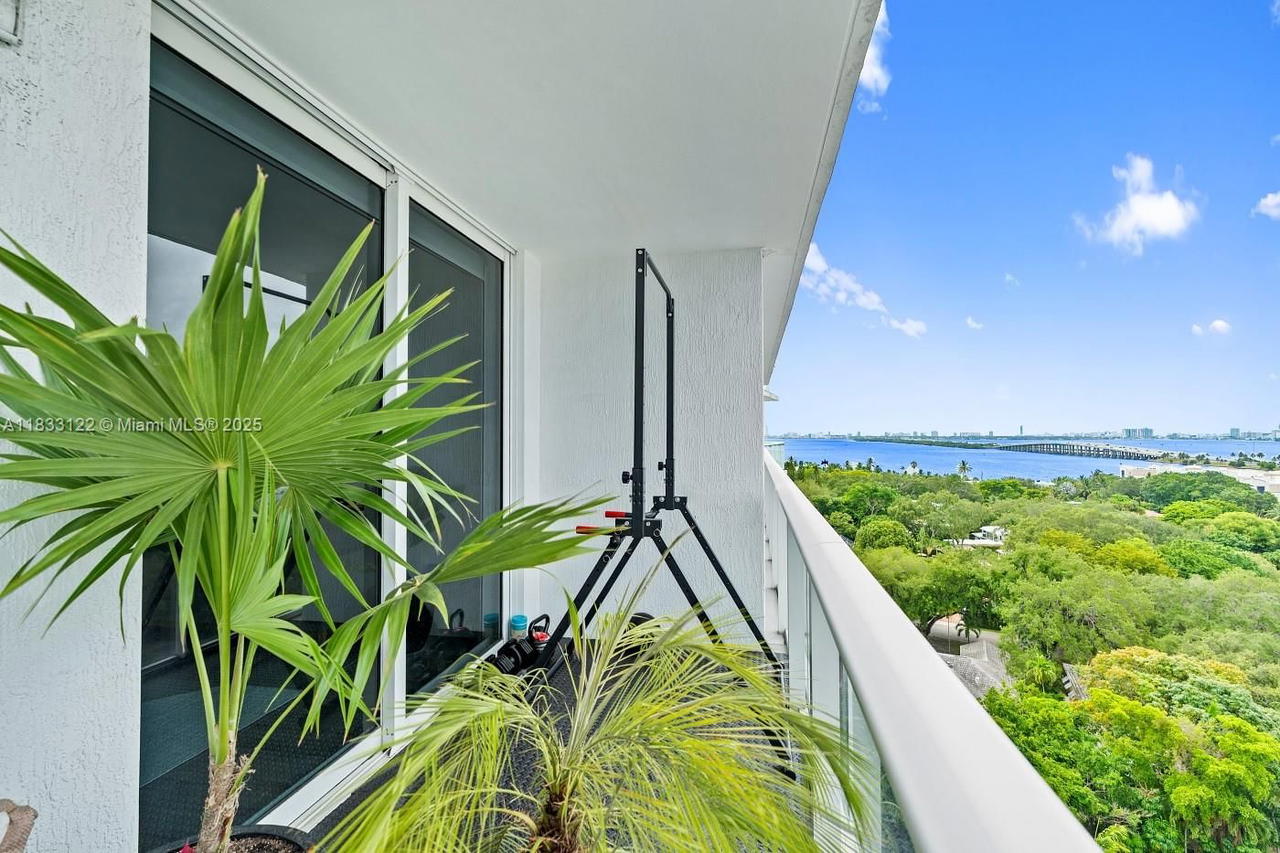 Real estate property located at 4250 Biscayne Blvd #1218, Miami-dade, 4250 Biscayne Boulevard C, Miami, FL