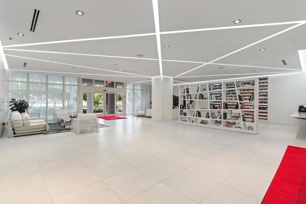 Real estate property located at 4250 Biscayne Blvd #1218, Miami-dade, 4250 Biscayne Boulevard C, Miami, FL