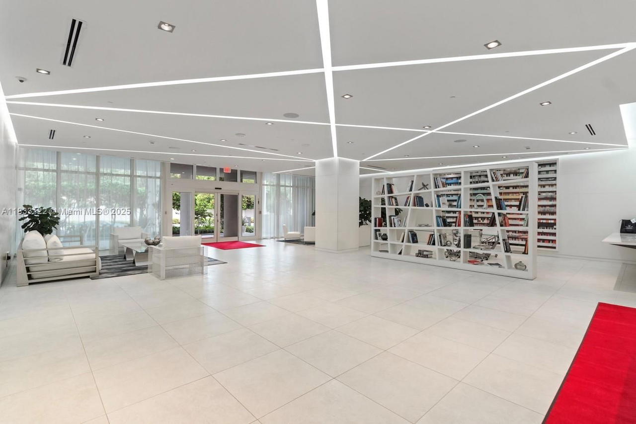 Real estate property located at 4250 Biscayne Blvd #1218, Miami-dade, 4250 Biscayne Boulevard C, Miami, FL