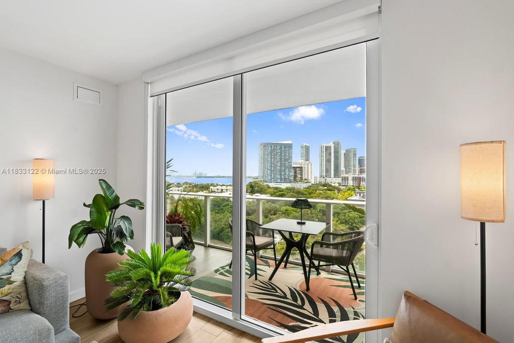Real estate property located at 4250 Biscayne Blvd #1218, Miami-dade, 4250 Biscayne Boulevard C, Miami, FL
