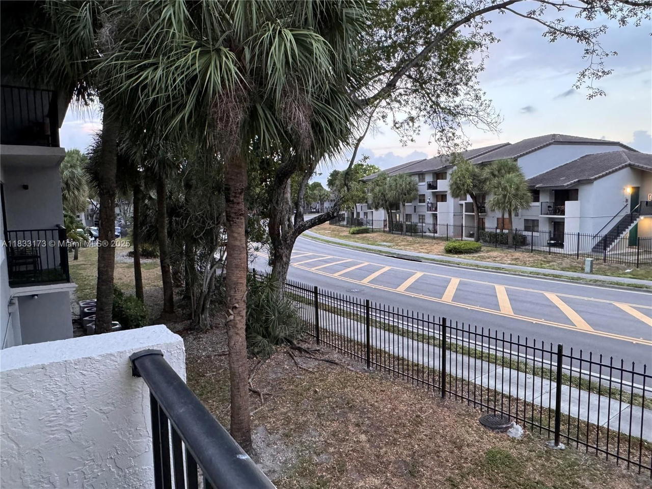 Real estate property located at 7135 179th St #211, Miami-dade, Villa Bellini Condo, Hialeah, FL