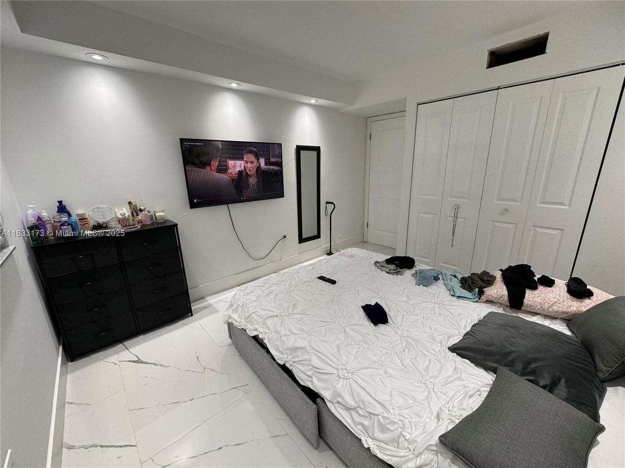 Real estate property located at 7135 179th St #211, Miami-dade, Villa Bellini Condo, Hialeah, FL