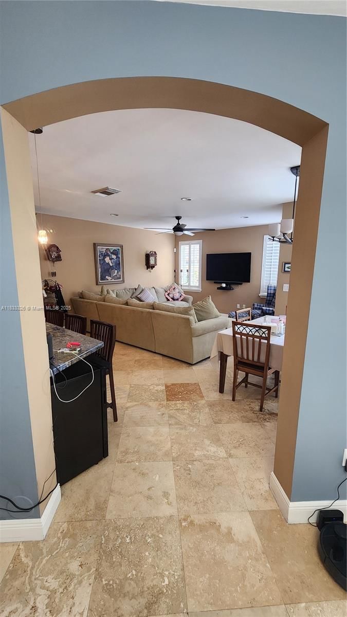 Real estate property located at 16262 44th Ter, Miami-dade, Park Lakes Sec 4, Miami, FL