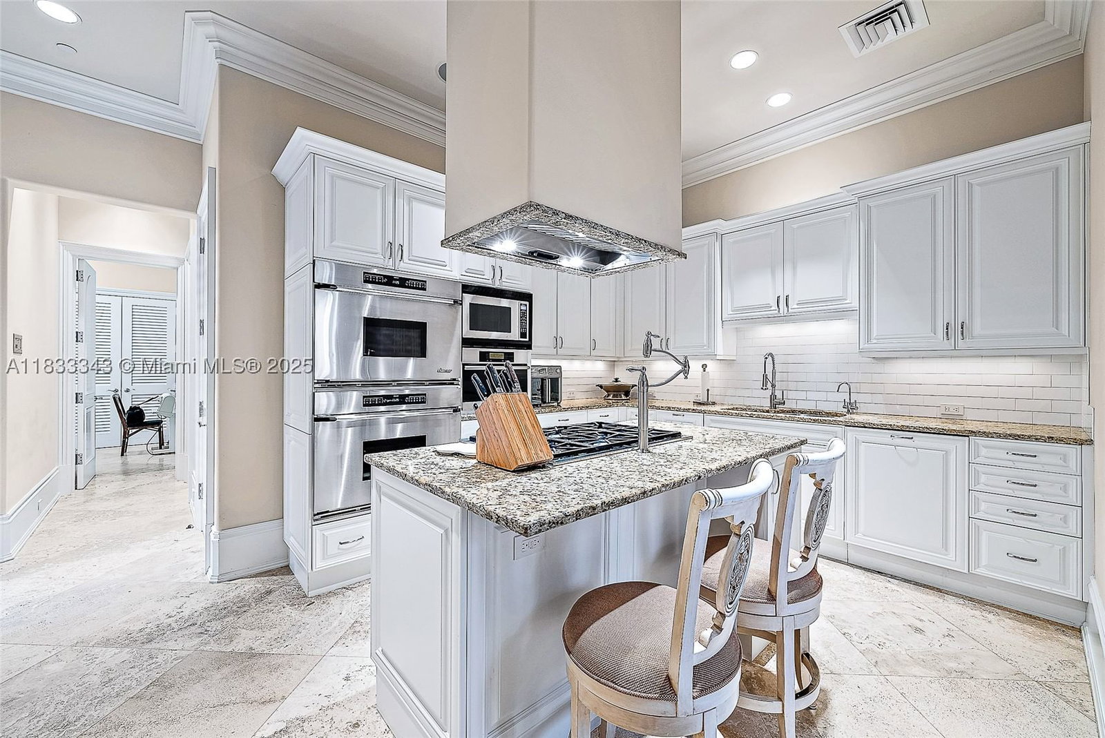 Real estate property located at 209 Commodore Dr, Palm Beach, Admirals Cove, Jupiter, FL