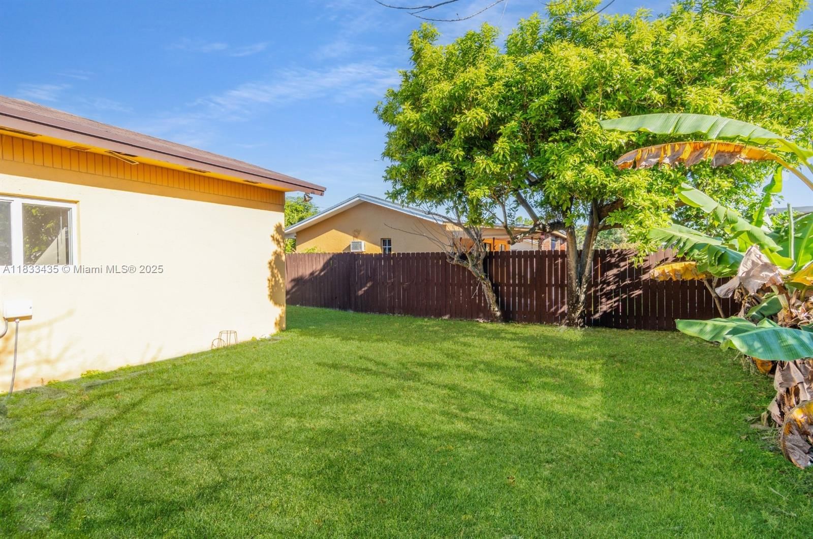 Real estate property located at 6525 107th Ave, Miami-dade, Monique Sub, Miami, FL