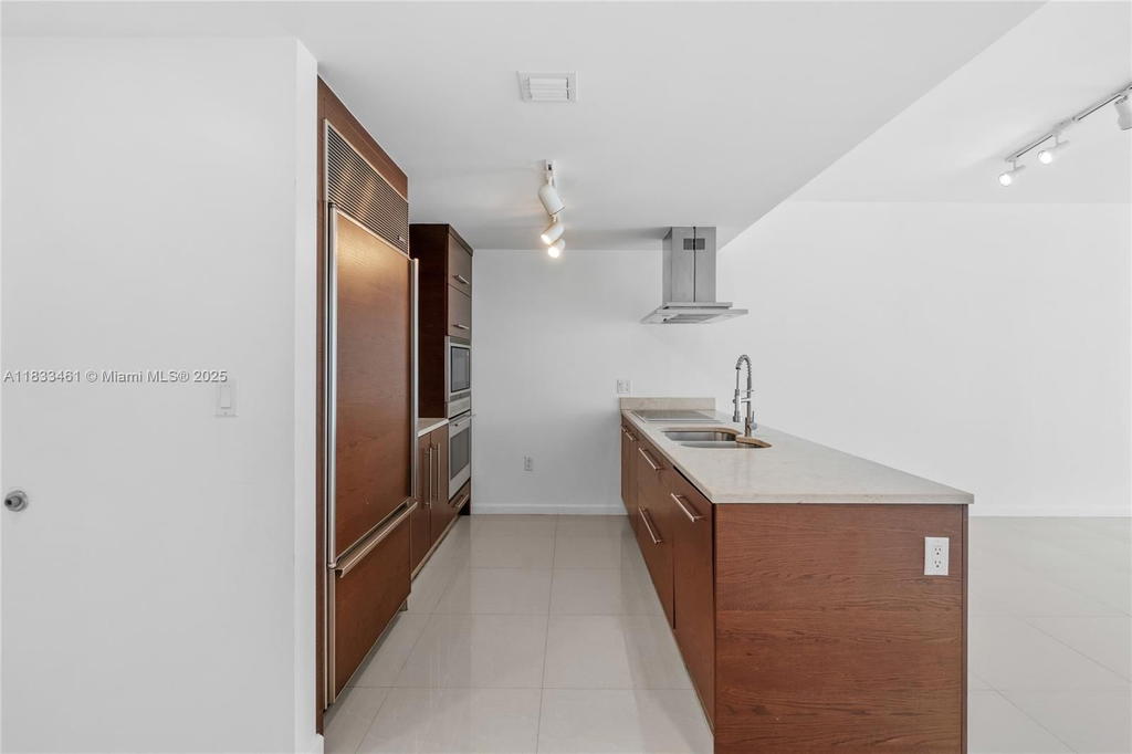 Real estate property located at 495 Brickell Ave #2607, Miami-dade, Icon Brickell No Two, Miami, FL