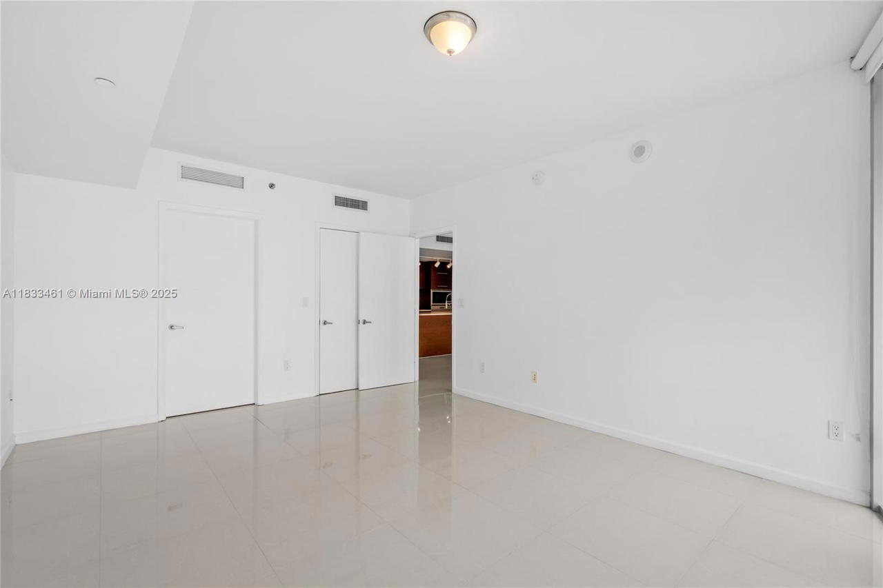 Real estate property located at 495 Brickell Ave #2607, Miami-dade, Icon Brickell No Two, Miami, FL