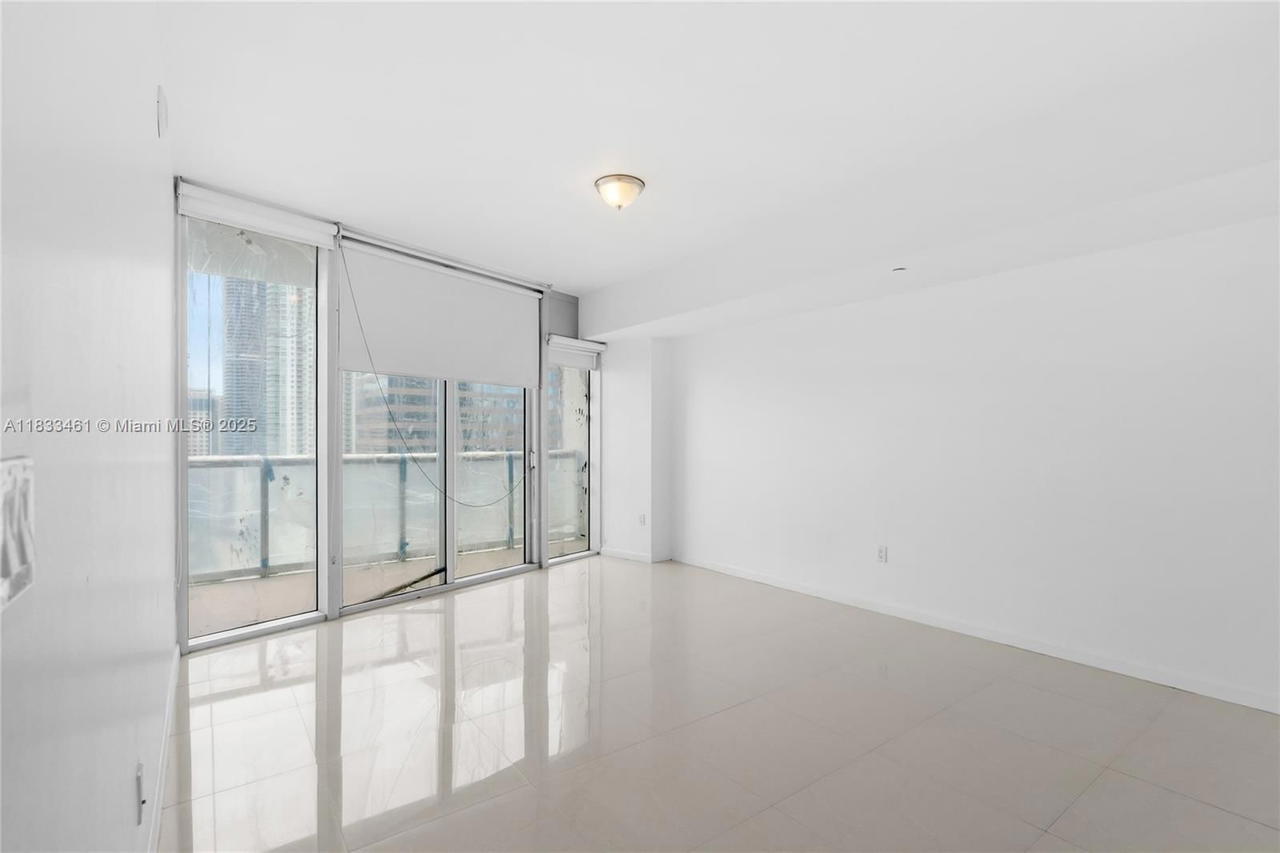Real estate property located at 495 Brickell Ave #2607, Miami-dade, Icon Brickell No Two, Miami, FL