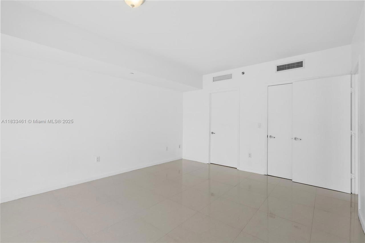 Real estate property located at 495 Brickell Ave #2607, Miami-dade, Icon Brickell No Two, Miami, FL