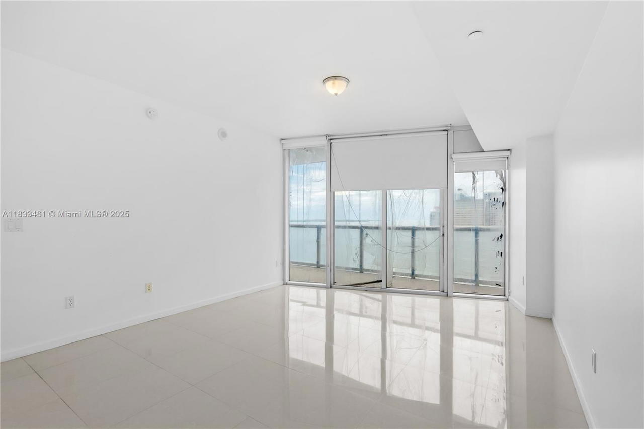 Real estate property located at 495 Brickell Ave #2607, Miami-dade, Icon Brickell No Two, Miami, FL