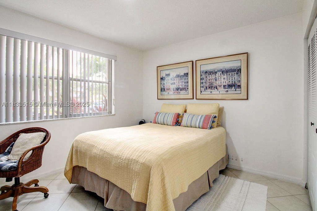 Real estate property located at 2524 104th Ave #101, Broward, Sunrise Lakes 186 Condo, Sunrise, FL