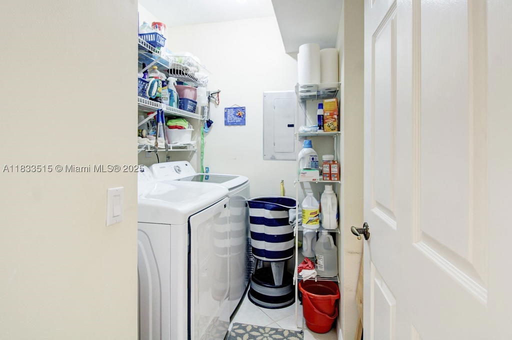 Real estate property located at 2524 104th Ave #101, Broward, Sunrise Lakes 186 Condo, Sunrise, FL