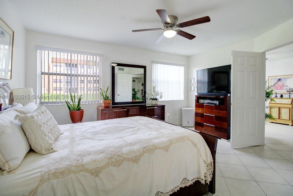 Real estate property located at 2524 104th Ave #101, Broward, Sunrise Lakes 186 Condo, Sunrise, FL