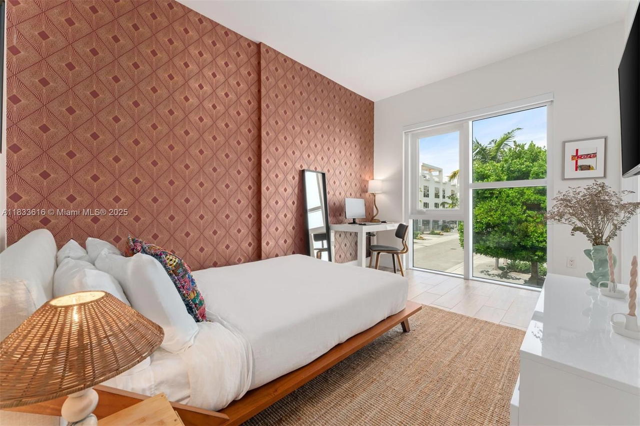 Real estate property located at 455 39th St #105, Miami-dade, One Bay Condo, Miami, FL