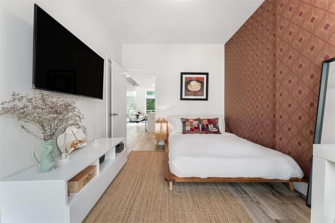 Real estate property located at 455 39th St #105, Miami-dade, One Bay Condo, Miami, FL