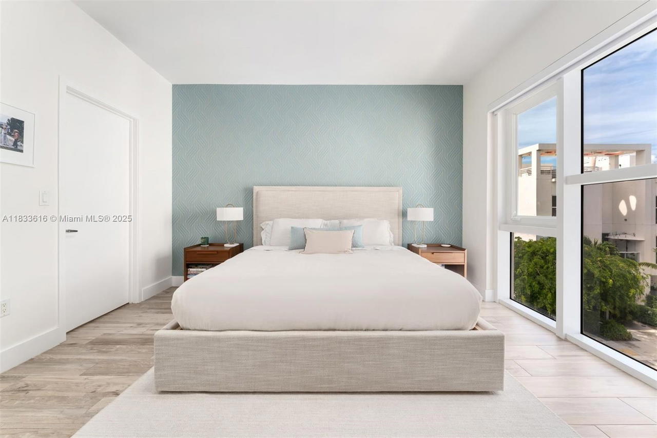 Real estate property located at 455 39th St #105, Miami-dade, One Bay Condo, Miami, FL