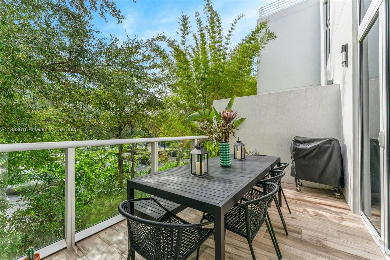 Real estate property located at 455 39th St #105, Miami-dade, One Bay Condo, Miami, FL