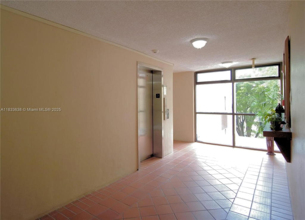 Real estate property located at 14311 Kendall Dr #301A, Miami-dade, Promenade At Kendale Lake, Miami, FL