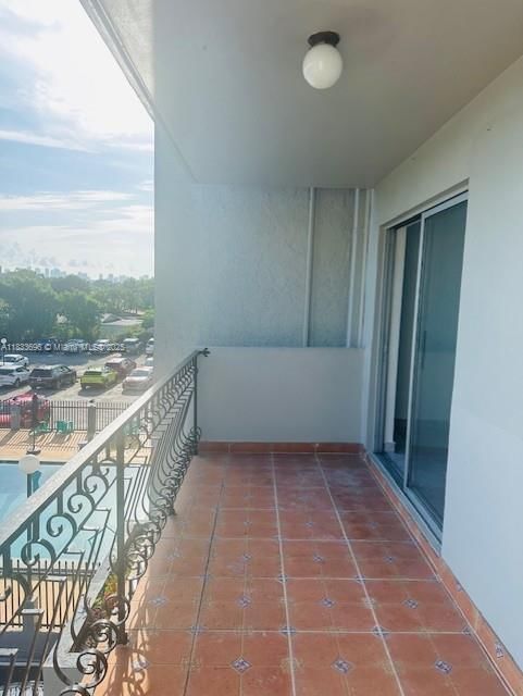 Real estate property located at 3181 13th St #307, Miami-dade, Alcala Plaza Condo, Miami, FL