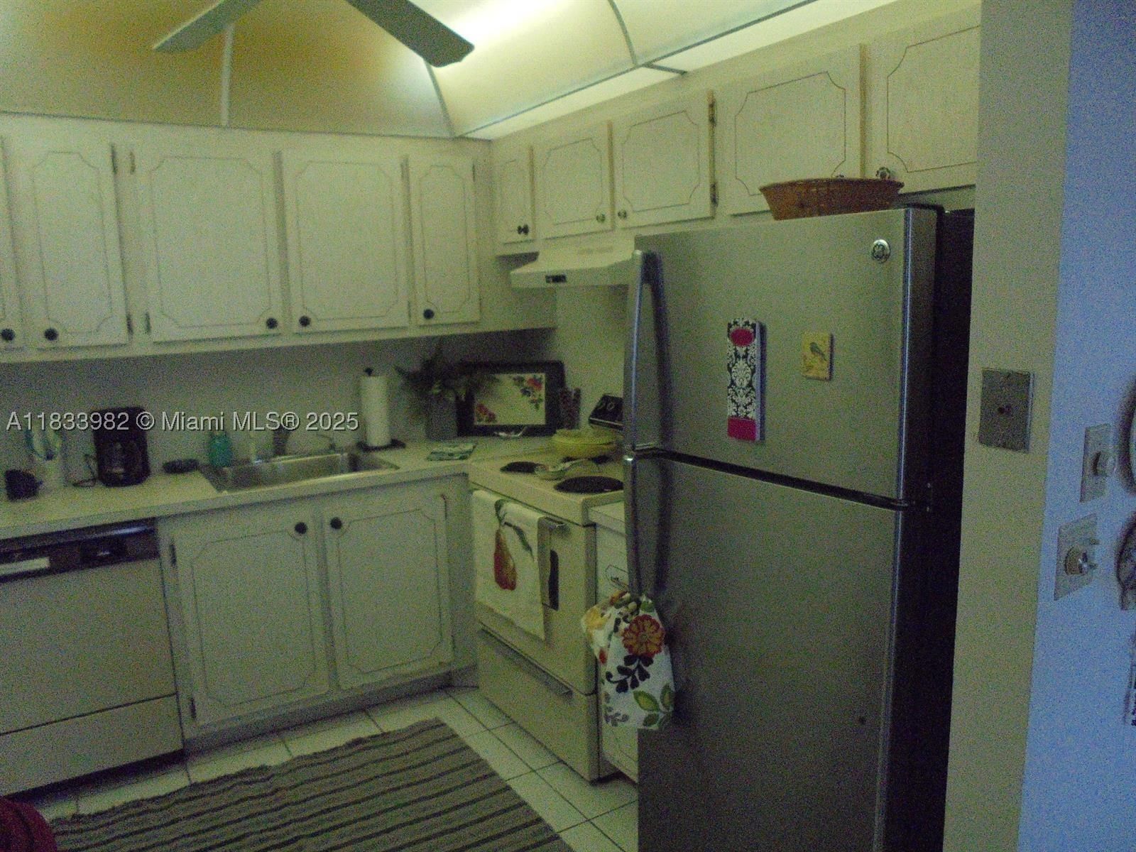 Real estate property located at 31 Fanshaw A #31A, Palm Beach, Fanshaw At Century Village, Boca Raton, FL