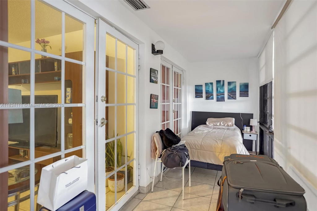 Real estate property located at 9723 Hammocks Blvd #102, Miami-dade, Lakeview At The Hammocks, Miami, FL