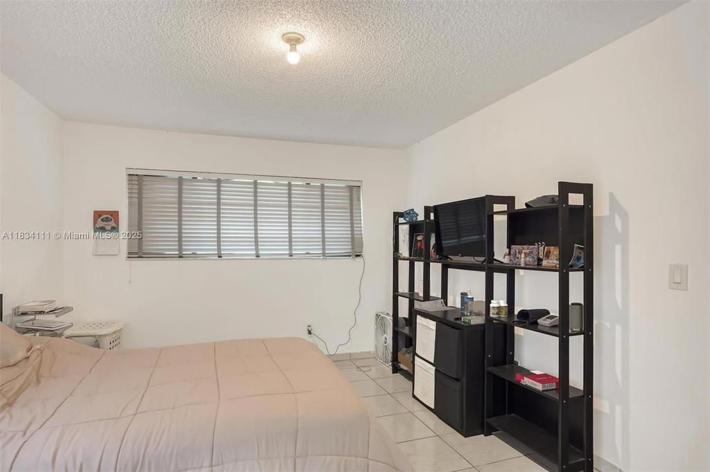 Real estate property located at 9723 Hammocks Blvd #102, Miami-dade, Lakeview At The Hammocks, Miami, FL