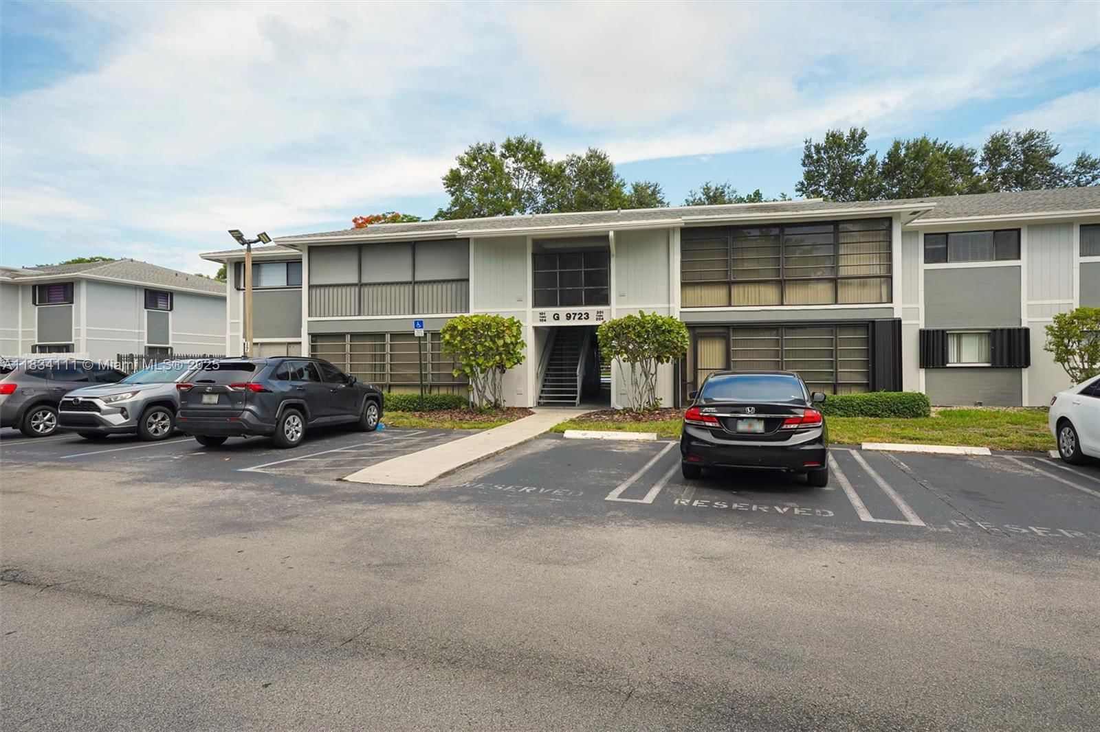 Real estate property located at 9723 Hammocks Blvd #102, Miami-dade, Lakeview At The Hammocks, Miami, FL