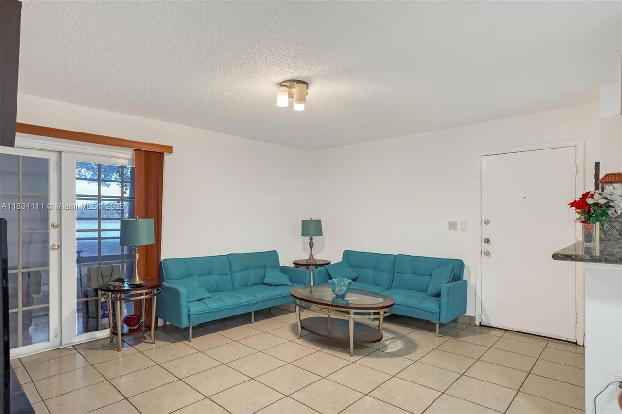 Real estate property located at 9723 Hammocks Blvd #102, Miami-dade, Lakeview At The Hammocks, Miami, FL
