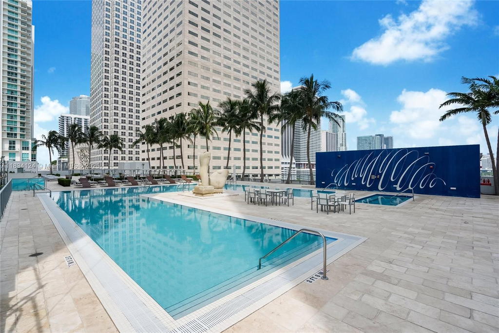 Real estate property located at 325 Biscayne Blvd #2816, Miami-dade, One Miami West Condo, Miami, FL