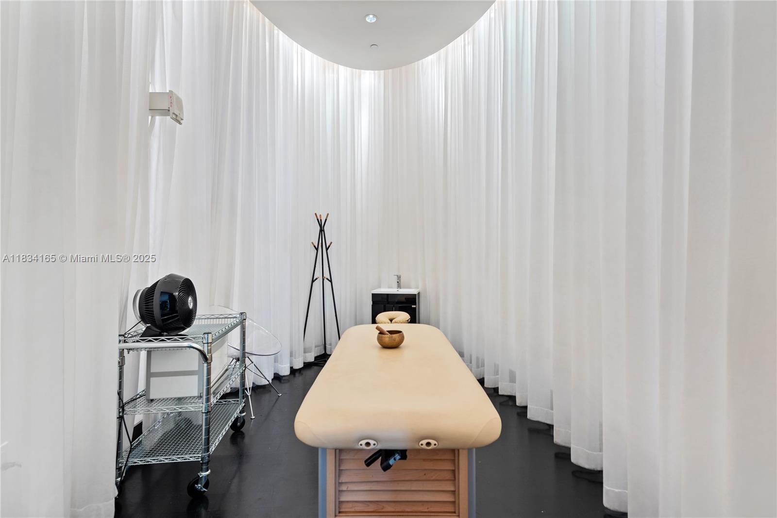 Real estate property located at 450 Alton Rd #901-902, Miami-dade, Icon Condo, Miami Beach, FL