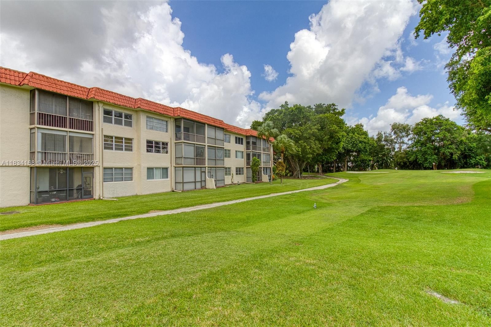 Real estate property located at 400 Hollybrook Dr #109, Broward, Hollybrook Golf And, Pembroke Pines, FL