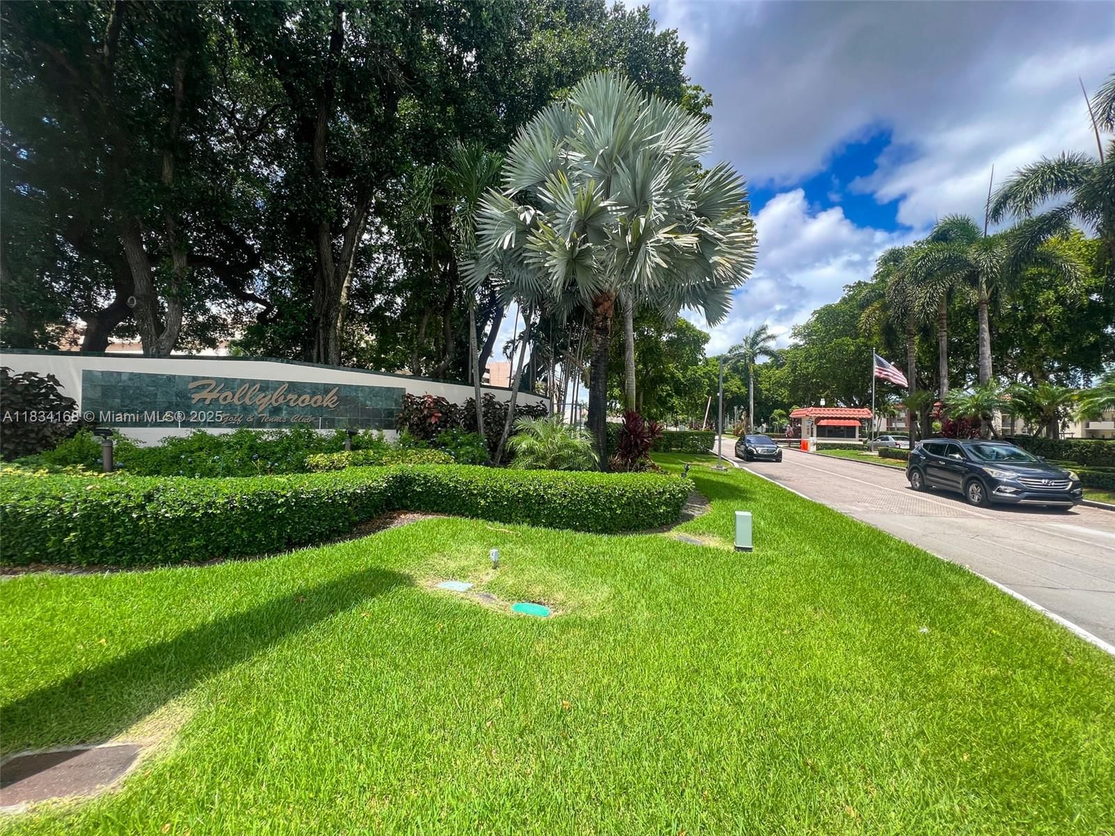 Real estate property located at 400 Hollybrook Dr #109, Broward, Hollybrook Golf And, Pembroke Pines, FL