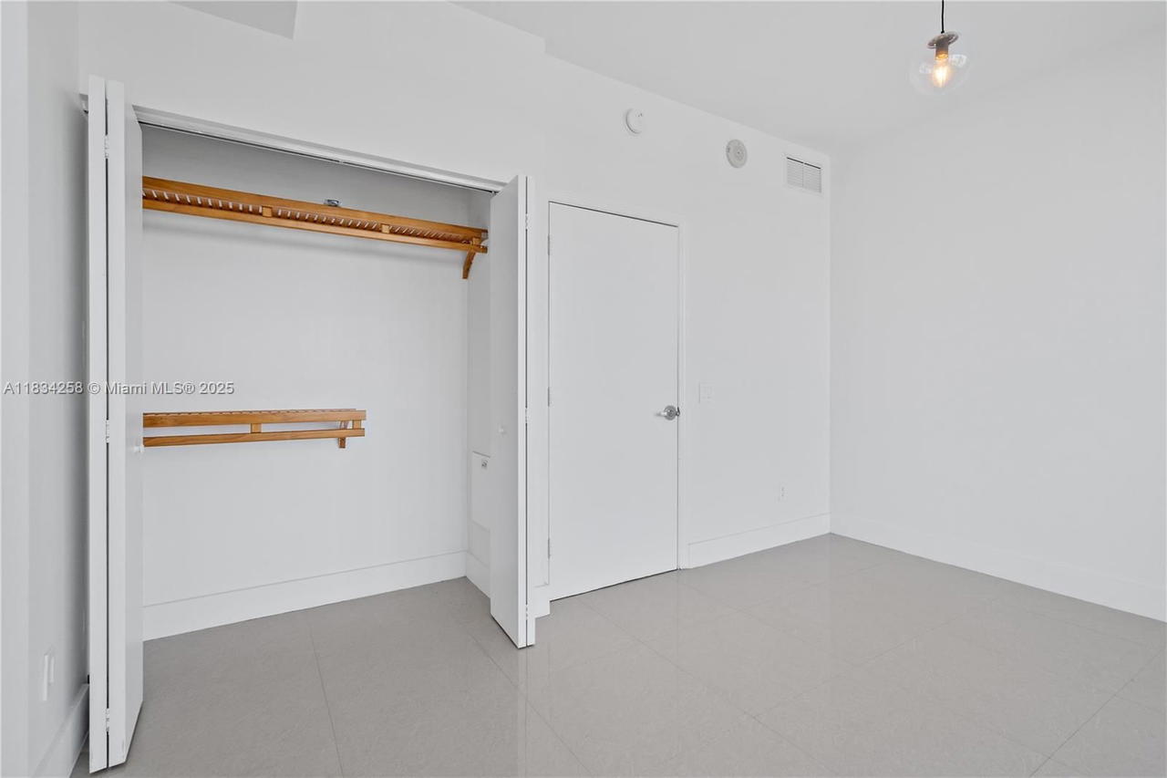 Real estate property located at 60 13th St #1805, Miami-dade, Infinity At Brickell Cond, Miami, FL