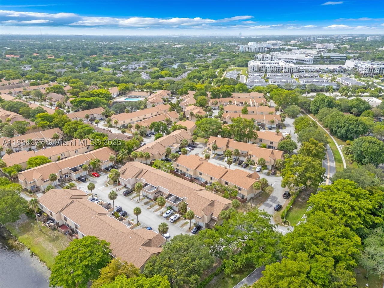 Real estate property located at 8256 9th Ct #2, Broward, Townhouses At Jacaranda C, Plantation, FL