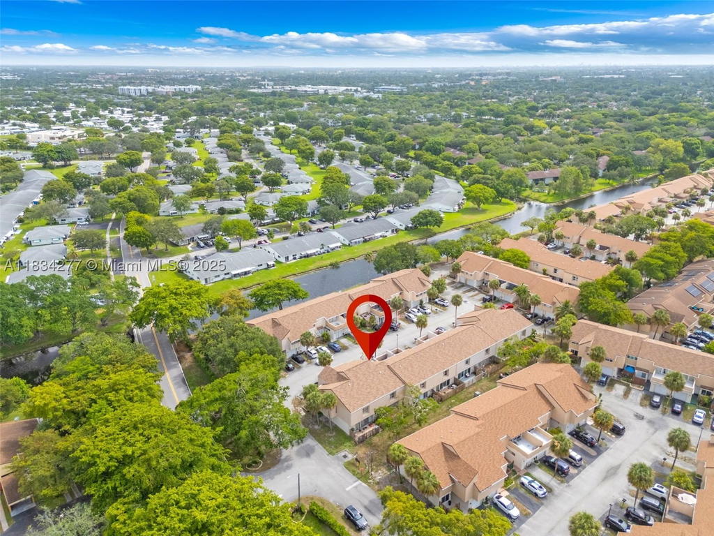 Real estate property located at 8256 9th Ct #2, Broward, Townhouses At Jacaranda C, Plantation, FL