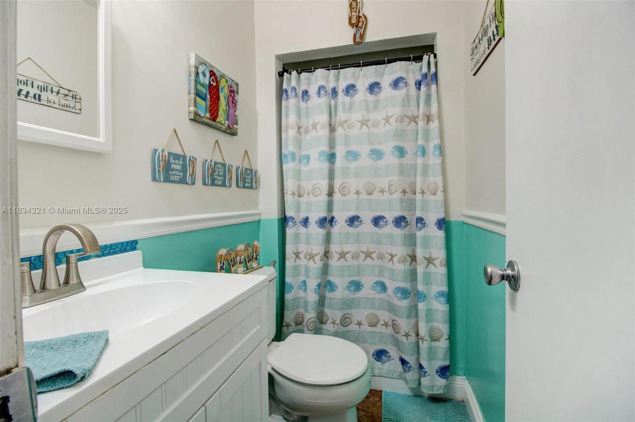 Real estate property located at 960 83rd Ave, Broward, North Lauderdale Village, North Lauderdale, FL