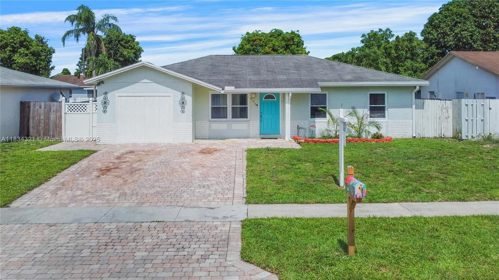 Real estate property located at 960 83rd Ave, Broward, North Lauderdale Village, North Lauderdale, FL